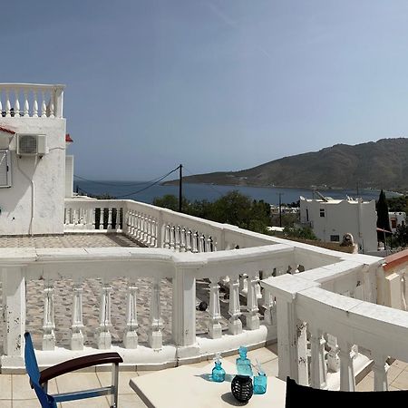 Nikos Studios Ливадия Экстерьер фото