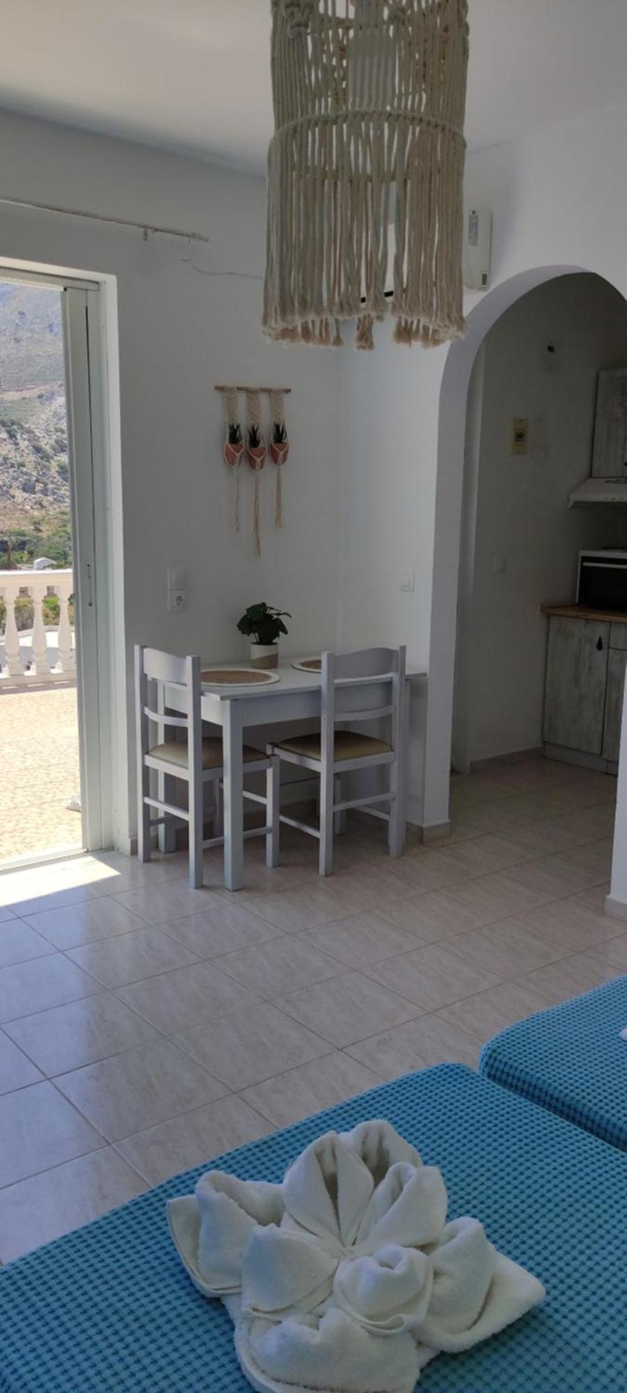 Nikos Studios Ливадия Номер фото