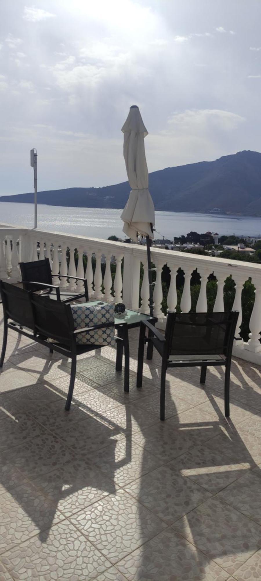 Nikos Studios Ливадия Номер фото