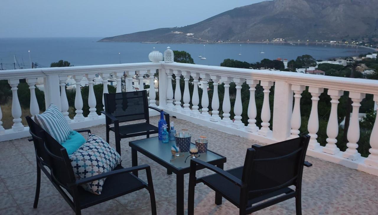 Nikos Studios Ливадия Экстерьер фото